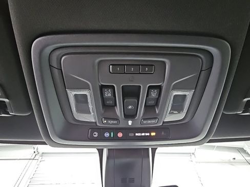 Used 2022 GMC Sierra 1500 AT4 w/ AT4 Premium Package image 25