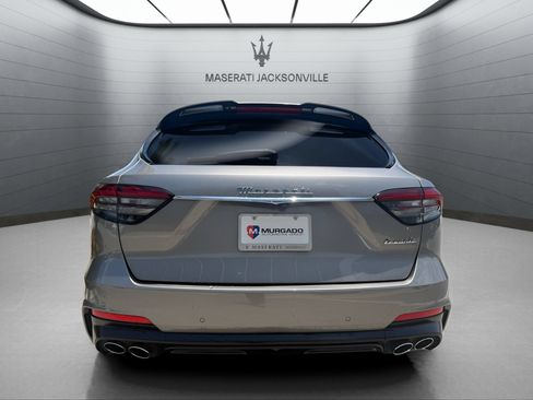 Used 2022 Maserati Levante Modena AWD/4WD image 17