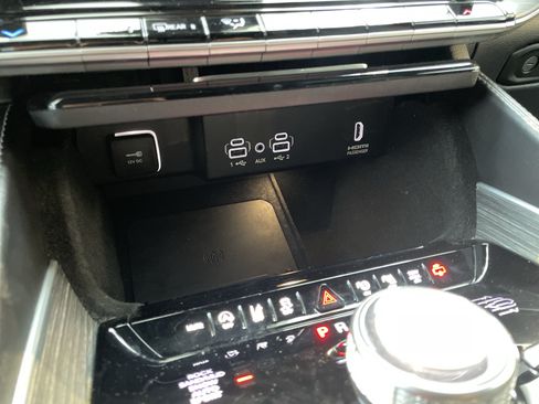 Used 2023 Jeep Wagoneer Series III w/ Convenience Group I AWD/4WD image 30