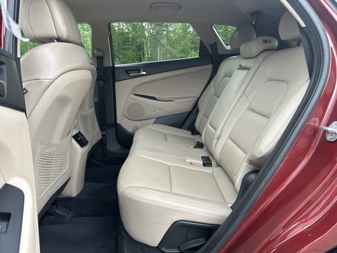 Used 2017 Hyundai Tucson SE Plus AWD/4WD image 16