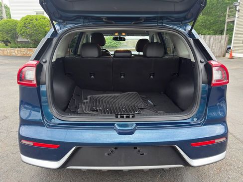 Used 2019 Kia Niro EX FWD image 13