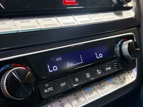 Used 2018 Hyundai Sonata Limited FWD image 17