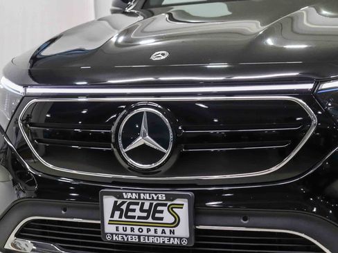 Certified 2023 Mercedes-Benz EQB 300 4MATIC image 8
