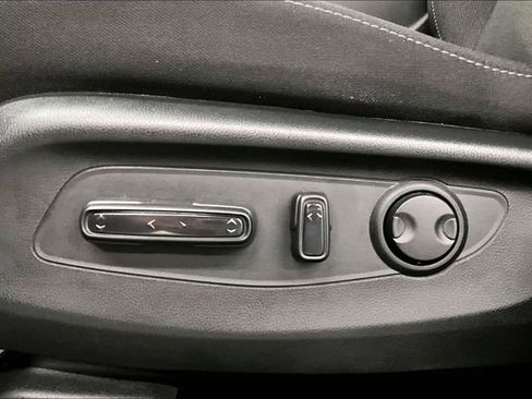Used 2025 Honda CR-V EX image 32