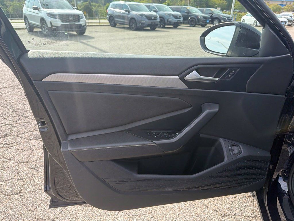 Used 2024 Volkswagen Jetta S FWD image 45