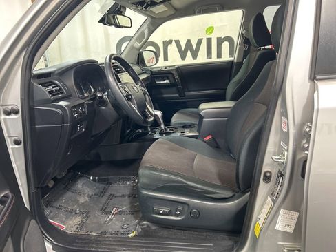 Used 2024 Toyota 4Runner TRD Off-Road image 23