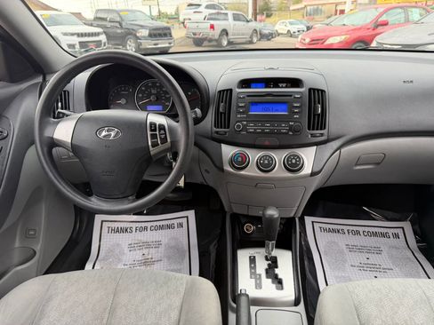 Used 2010 Hyundai Elantra GLS image 25