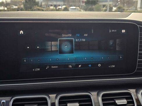 Used 2020 Mercedes-Benz GLE 350 4MATIC image 29