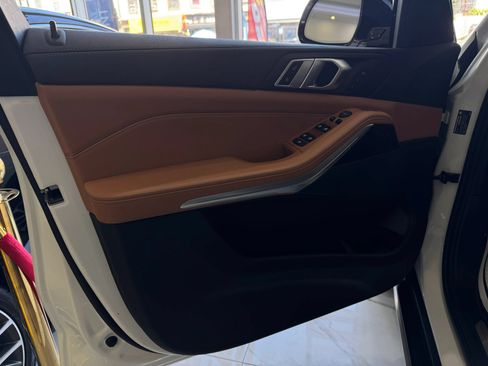 Used 2023 BMW X5 xDrive40i w/ Premium Package AWD/4WD image 12