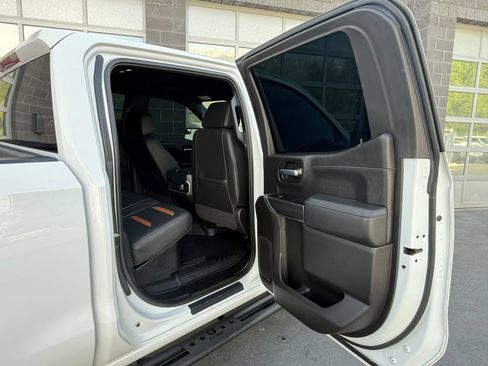 Used 2020 GMC Sierra 1500 AT4 w/ Off-Road Performance Package AWD/4WD image 38