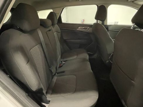 Used 2023 Kia Sportage LX AWD/4WD image 21