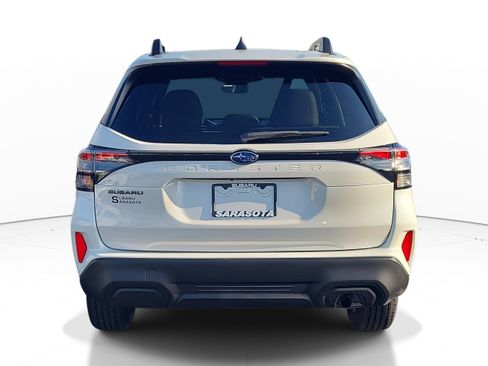 Used 2025 Subaru Forester Premium image 5
