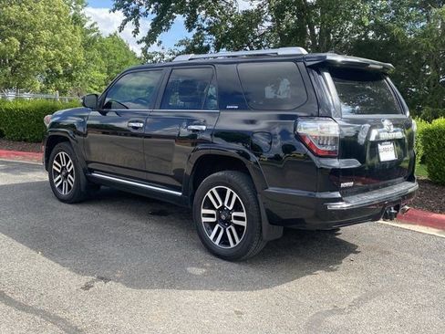 Used 2016 Toyota 4Runner Limited w/ Convenience Package AWD/4WD image 10