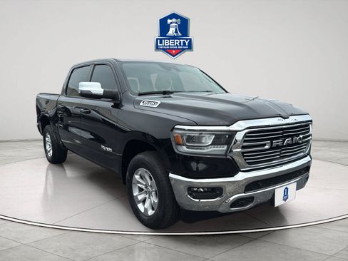 Used 2023 RAM 1500 Laramie AWD/4WD image 16