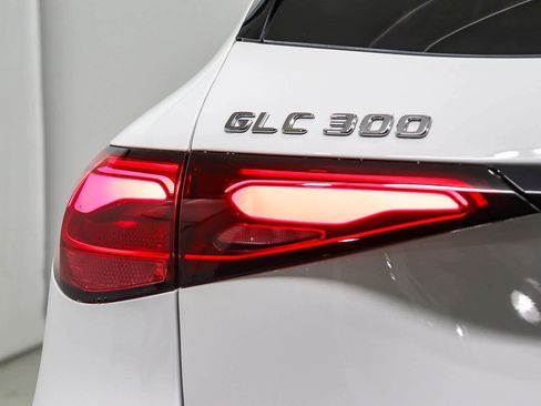Certified 2026 Mercedes-Benz GLC 300 image 11
