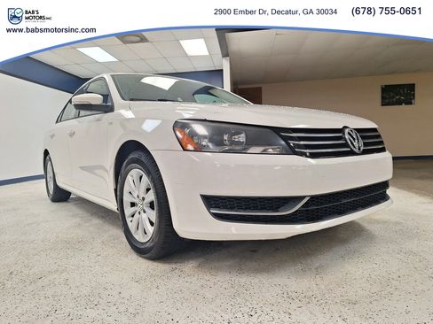 Used 2015 Volkswagen Passat 1.8T Wolfsburg Edition FWD image 4