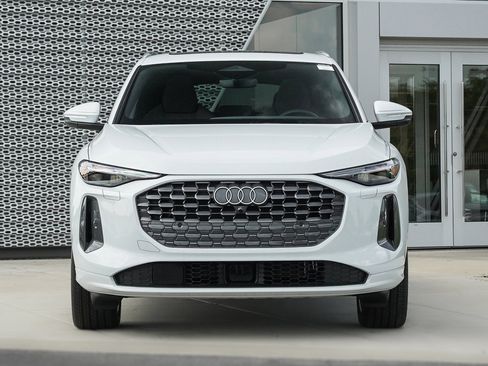 New 2025 Audi Q5 Premium Plus image 30