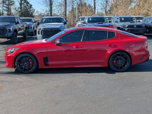 Used 2023 Kia Stinger GT2 image 7