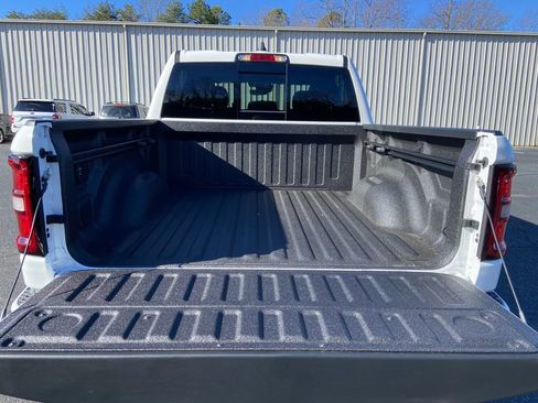 New 2026 RAM 1500 Big Horn AWD/4WD image 9