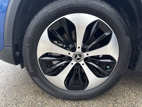 Used 2025 Mercedes-Benz GLA 250 4MATIC image 27