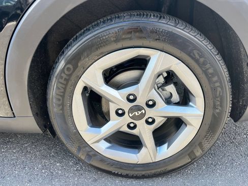Used 2025 Kia K4 FWD image 30