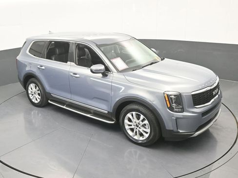 Used 2022 Kia Telluride LX image 46