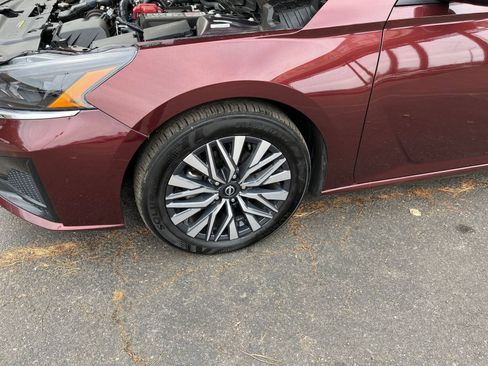 Used 2025 Nissan Altima 2.5 SV image 29