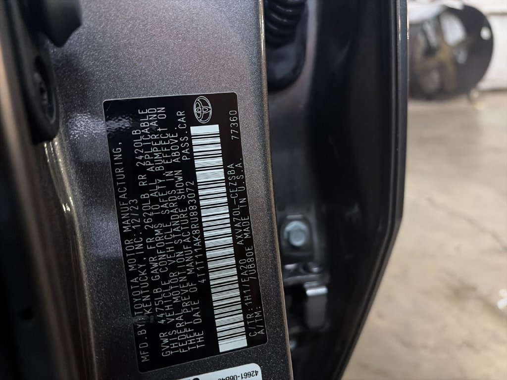Used 2024 Toyota Camry SE w/ Cold Weather Package FWD image 33