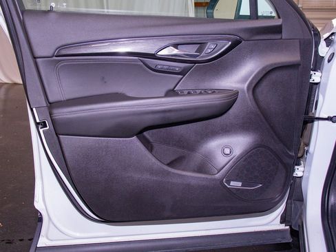 Certified 2022 Buick Envision Essence w/ Technology Package I image 10