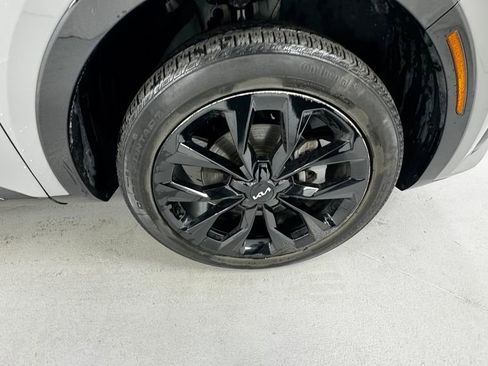 Used 2023 Kia Sorento SX AWD/4WD image 9