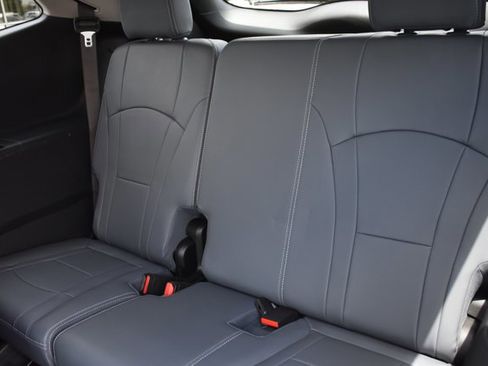 Used 2021 Buick Enclave Premium w/ Surround and Sites Package FWD image 16