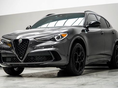 Used 2022 Alfa Romeo Stelvio Quadrifoglio w/ Active Assist Plus Package image 9