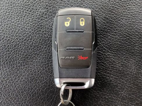 Used 2024 RAM 2500 Tradesman w/ Chrome Appearance Group image 35