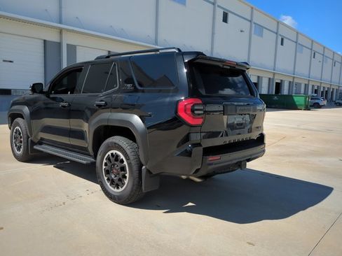 Used 2025 Toyota 4Runner TRD Off-Road Premium AWD/4WD image 7