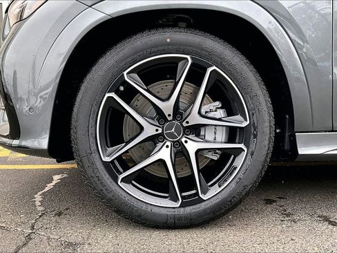 New 2026 Mercedes-Benz GLE 53 AMG 4MATIC Coupe image 12