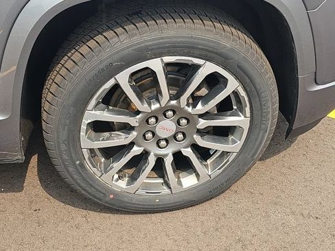 Used 2020 GMC Acadia Denali w/ LPO, Floor Liner Package FWD image 10