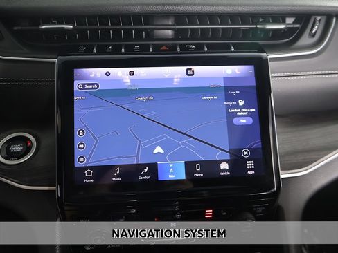 Used 2022 Jeep Grand Cherokee Limited AWD/4WD image 3
