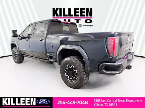 Used 2024 GMC Sierra 2500 AT4X AWD/4WD image 7