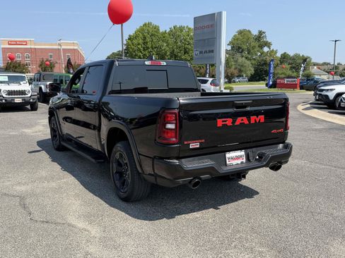 Used 2025 RAM 1500 Big Horn AWD/4WD image 5
