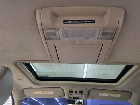 Used 2008 GMC Yukon XL SLT w/ SLT Preferred Equipment Group AWD/4WD image 39