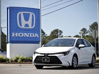 Used 2025 Toyota Corolla LE