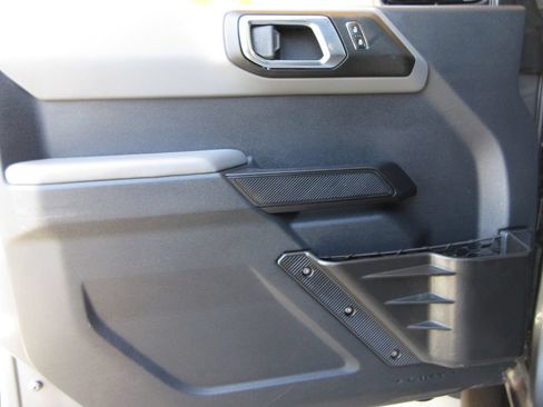 Certified 2022 Ford Bronco Big Bend AWD/4WD image 9
