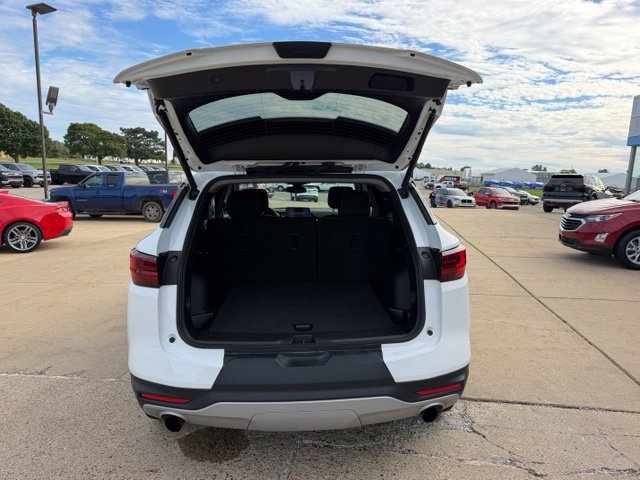 Certified 2024 Chevrolet Blazer LT w/ Convenience Package AWD/4WD image 40