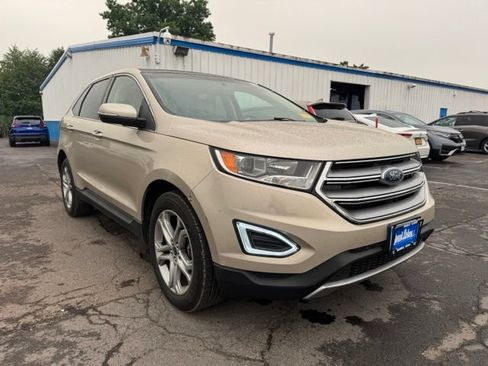 Used 2017 Ford Edge Titanium w/ Equipment Group 301A AWD/4WD image 8