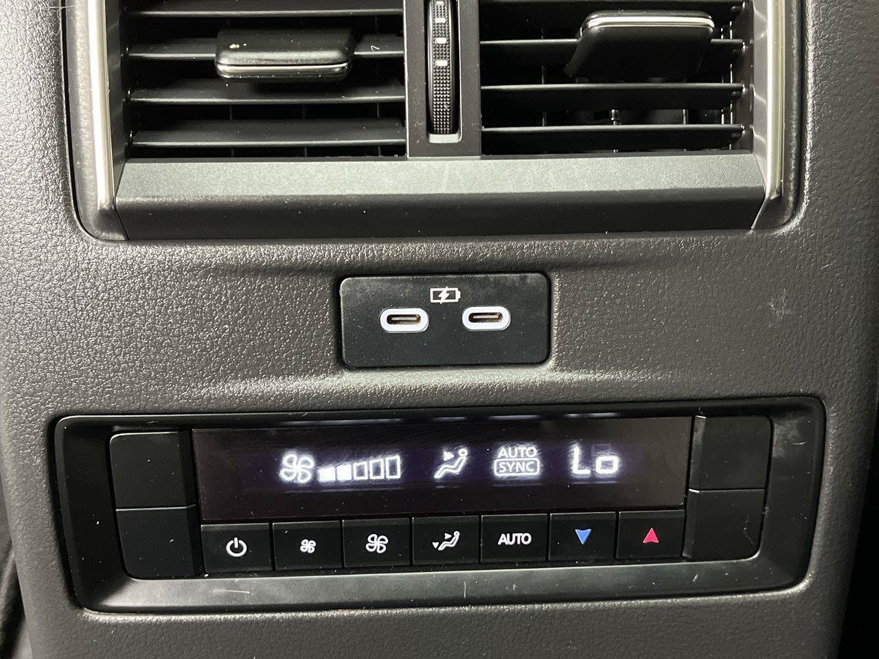 Certified 2024 MAZDA CX-90 Plug-In Hybrid w/ Preferred AWD/4WD image 14