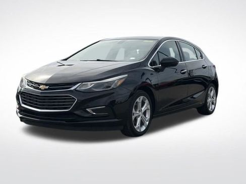 Used 2017 Chevrolet Cruze Premier image 18