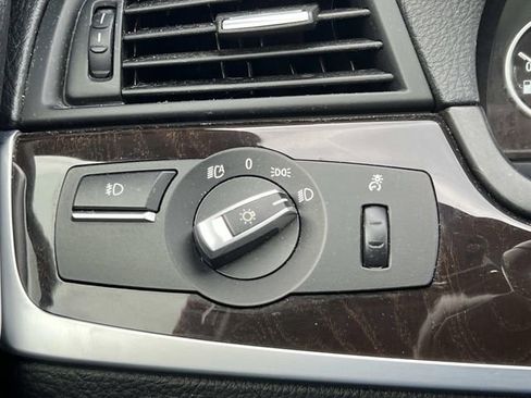 Used 2014 BMW 535i xDrive Sedan AWD/4WD image 30