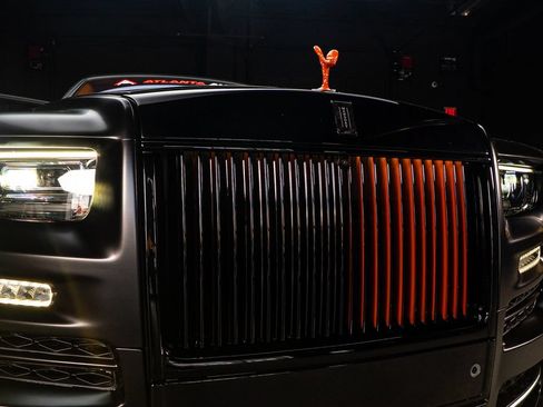 Used 2024 Rolls-Royce Phantom Sedan RWD image 9