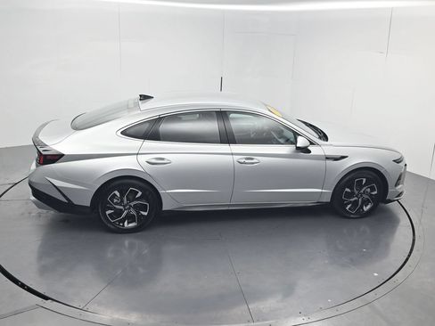 Used 2025 Hyundai Sonata SEL FWD image 48