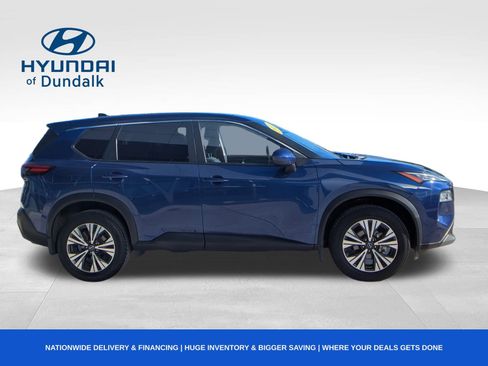 Used 2023 Nissan Rogue SV image 5